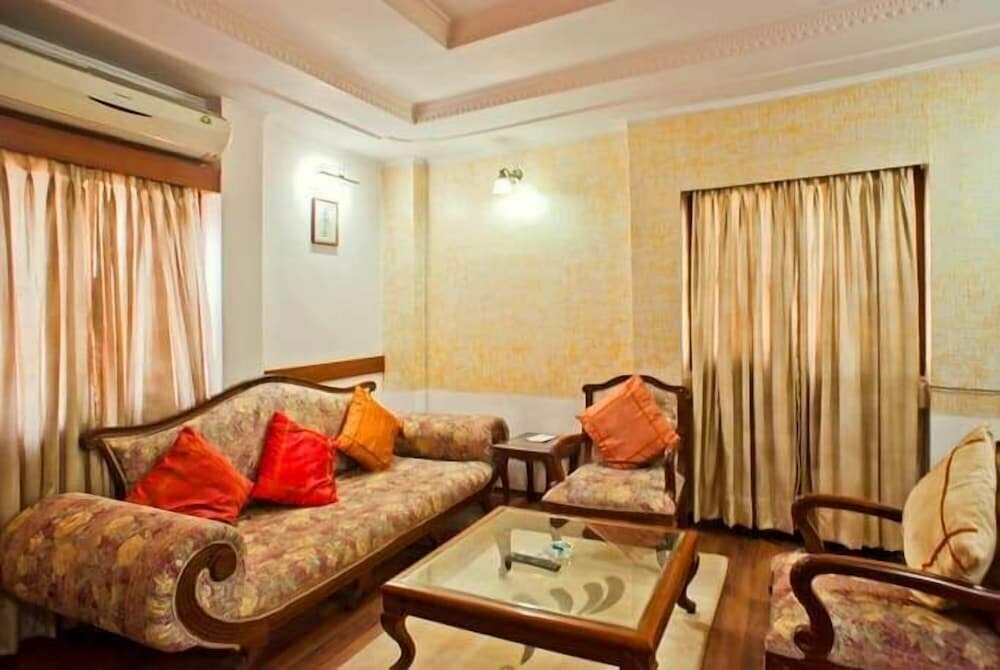 Oyo 3379 Hotel Gulshan International
