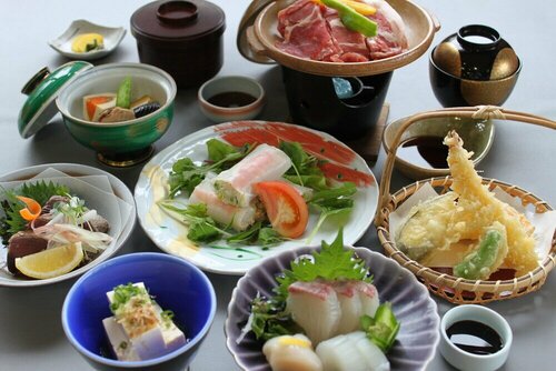 Le Port Awashima, Брондау Қонақ үй Shikoku қаласындағы жүзу бассейні бар қонақ үйлер, Жүзу бассейні