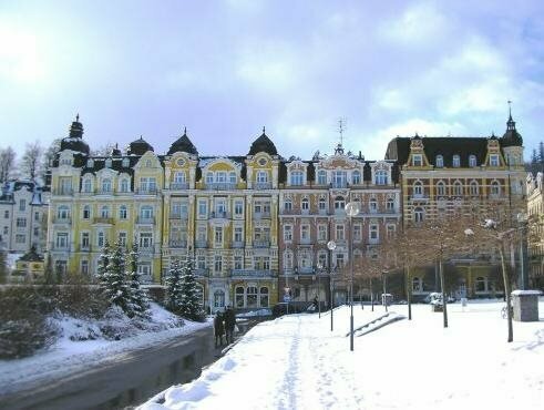 OREA Spa Hotel Palace Zvon Mariánské Lázně, Забронировать Курортный отель Отели Мареанске-Лазне с парковкой, рядом с Koliba-Krakonos, Парковка