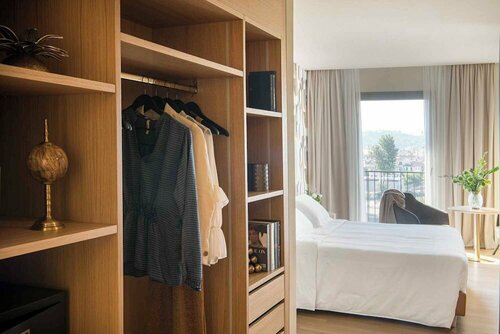 Columbus Urban Resort, Забронировать Курортный отель Лунгарно дель Темпио Флоренция