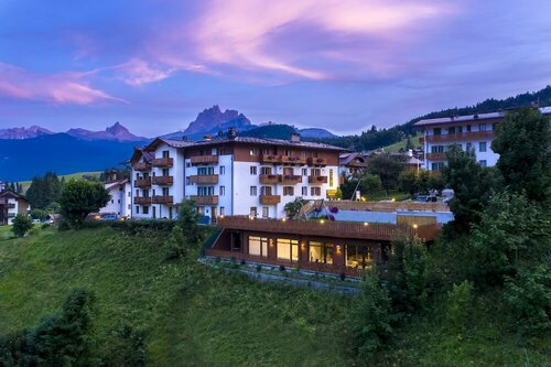 Hotel Columbia & Spa, Забронировать Отель Кортина-д'Ампеццо 