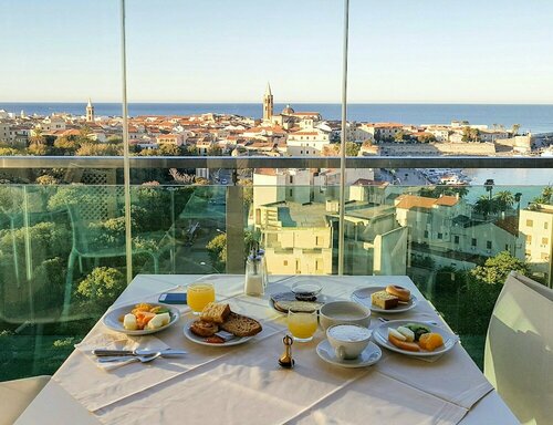 Hotel Catalunya, Забронировать Отель Альгеро Sardinia North, рядом с Palazzo D Albis