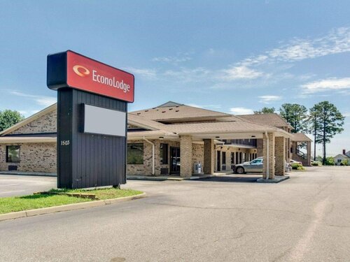 Quality Inn & Suites Suffolk West, Book Hotel Suffolk Virginia