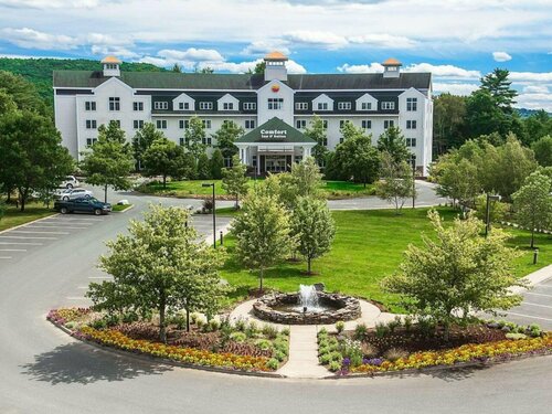 Comfort Inn & Suites Near Burke Mountain, Забронировать Отель Отели Сент-Джонсбери с бассейном, Бассейн