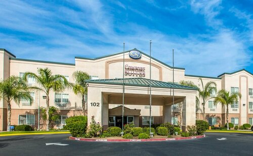 Comfort Suites Fresno River Park, Забронировать Отель Фресно штат Калифорния