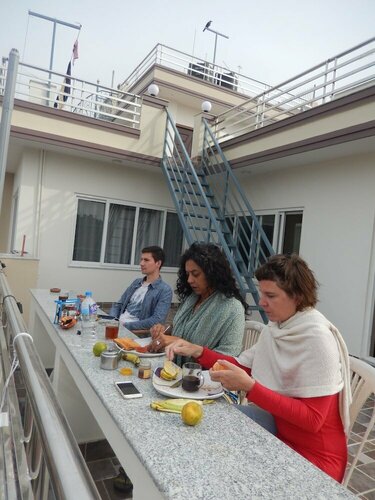 Shine Nepal Homestay, Забронировать Отель «постель и завтрак» Недорогие отели Катманду, рядом с Narayanhiti Palace Museum, недорого