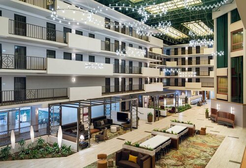 Embassy Suites by Hilton Memphis East Germantown Area, Забронировать Отель Отели Теннесси с парковкой, Парковка