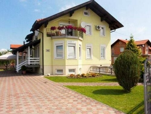 Guesthouse Ikar Zagreb Airport, Réserver Hôtel Velika Gorica Zagreb