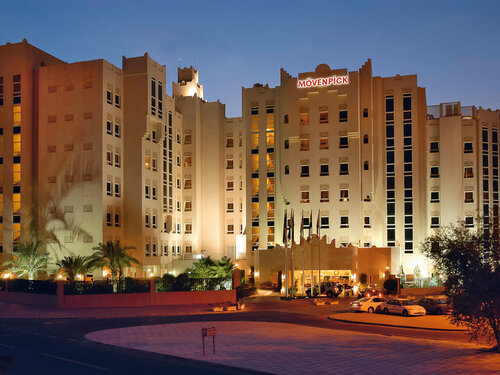 Mövenpick Hotel Doha, Rezervovat Hotel Zone 1 hotely s bazénem, Bazén