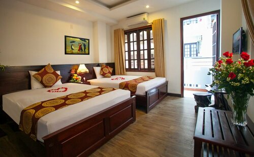 Azura Gold Hotel & Apartment