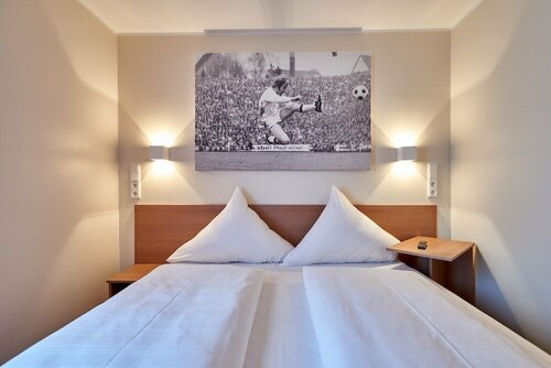 McDreams Hotel Mönchengladbach, Забронировать Отель Мёнхенгладбах 