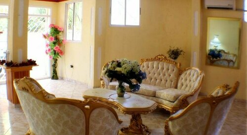Paradis Hotel, Забронировать Отель Отели Петионвилль с парковкой, Парковка
