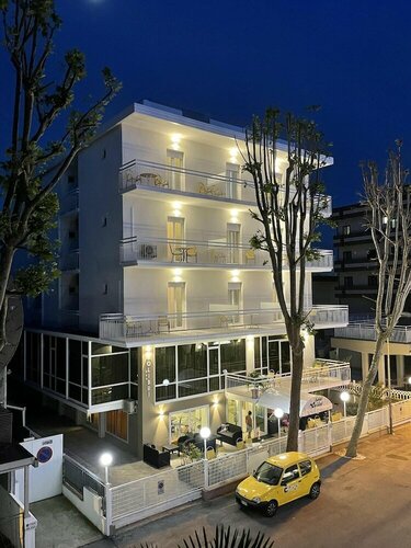 Hotel Colibrì, Забронировать Отель Риваззурра Римини