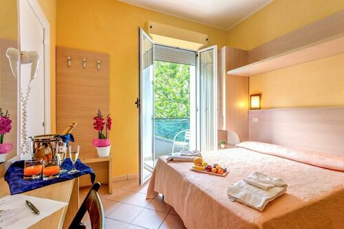 Hotel Originale by ALEhotels, Забронировать Отель Отели Римини - центра городов - Римини 3 звезды, 3*