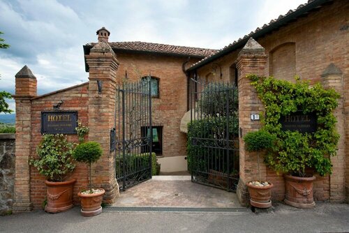Hotel Vecchia Oliviera, Buchen Sie Hotel Montalcino Val d'Orcia