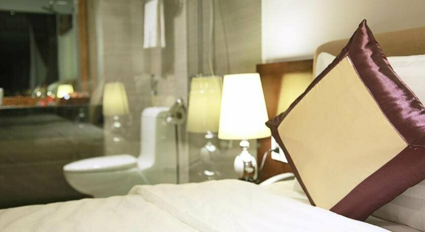 Golden Sun Hotel & Apartment by New Sky