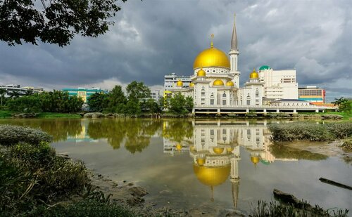 Super OYO 447 Comfort Hotel Meru, Забронировать Отель Кланг Селангор