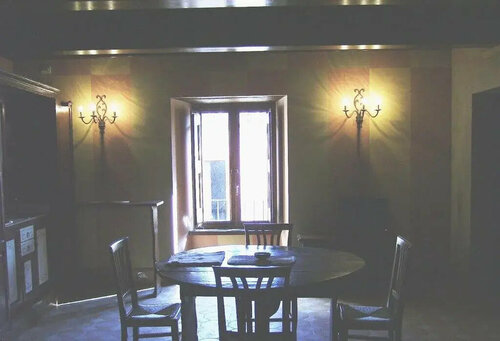 Castello di Campi, Book Hotel Hoteller i Monti Sibillini med parkering, Parkering