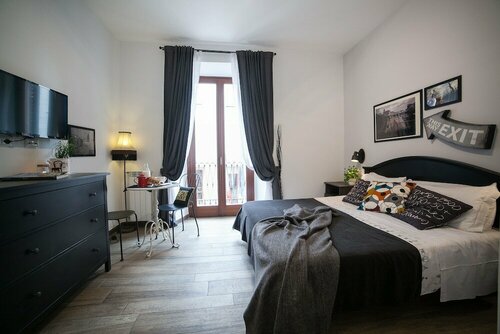 Maison Coquette, Забронировать Гостевой дом Отели Рима с парковкой, рядом с Квиринальский дворец, Парковка