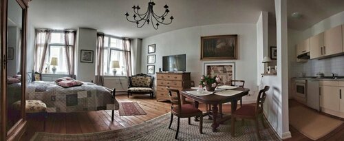 Cafe 28 & Pension am Markt, Забронировать Отель Отели в центре Висмара, в центре, Парковка