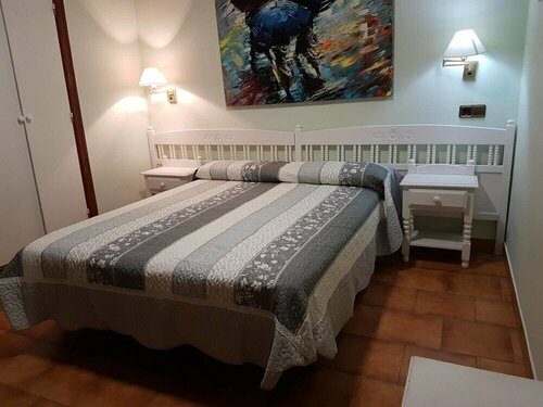 Hosteria Doña Conchi, Prenota Hotel Madrigal de la Vera 