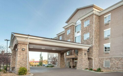 Ramada by Wyndham Drumheller Hotel & Suites, Prenota Hotel Hotel a Alberta con parcheggio, Parcheggio