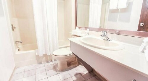 Comfort Inn & Suites, Забронировать Отель Отели Острова Ванкувера с парковкой, Парковка