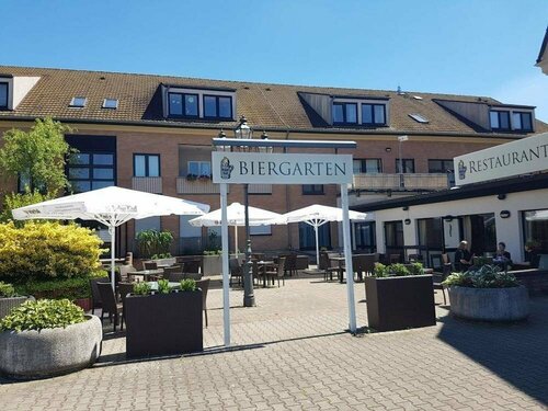 KomfortHotel Grossbeeren - Stadt-Gut-Hotel, Prenota Hotel Hotel a Brandeburgo con parcheggio, Parcheggio