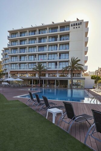 Hotel Abrat, Забронировать Отель Отели Сан-Антонио-Абад 3 звезды, рядом с Клуб Ocean Beach Ibiza, 3*