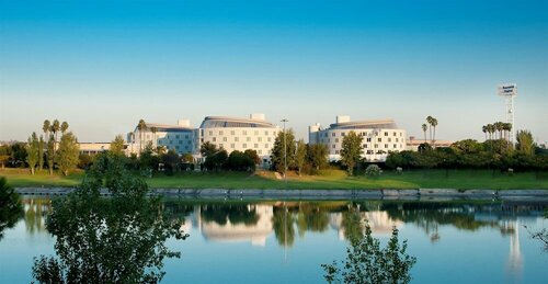 Barceló Sevilla Renacimiento, Забронировать Отель Отели Провинции Севильи с питанием, Пансион