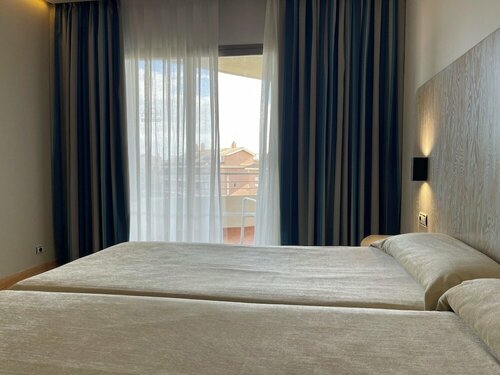 AGH Canet, Забронировать Отель Отели Коста-де-Валенсии 4 звезды, 4*