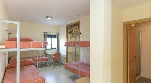 Albergue Inturjoven Algeciras-Tarifa, Забронировать Отель Отели Тарифа с парковкой, Парковка
