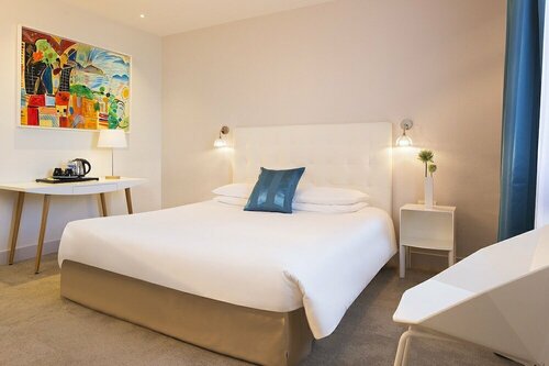 Hôtel Escale Oceania Lorient, Réserver Hôtel Hôtels à Lorient avec parking, Parking