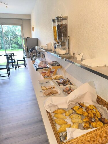Artys Hotel, Book Hotel Hoteller i Rhône-Alps med parkering, Parkering