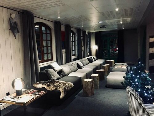 Hotel 16 - 150, Book Hotel Hoteller i Rhône-Alps med parkering, Parkering