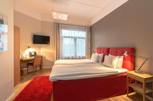 Hotell Stadsparken, Забронировать Отель Отели Хельсингборга 4 звезды, рядом с Железнодорожный вокзал Хельсингборга, 4*