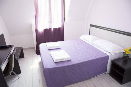 HOTEL Poma, Забронировать Отель Отели Милана 3 звезды, рядом с Суса, 3*