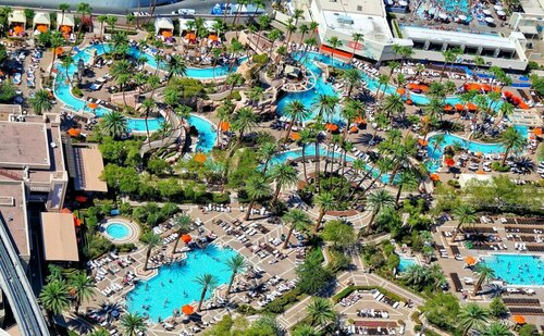 MGM Grand Hotel & Casino, Забронировать Отель Бизнес-отели Лас-Вегаса, рядом с Оранжерея и ботанический сад Bellagio, 4* 5*