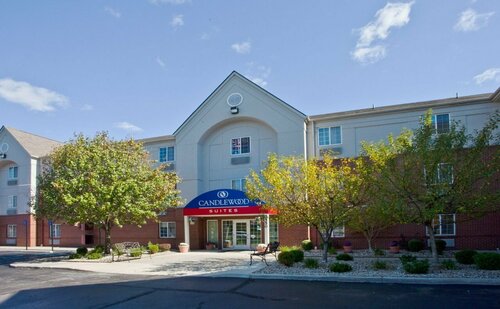 Candlewood Suites Detroit - Troy, Book Hotel Hoteller i Michigan med parkering, Parkering