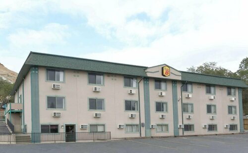 Super 8 by Wyndham Green River, Забронировать Отель Грин-Ривер Flaming Gorge, рядом с Expedition Island Park