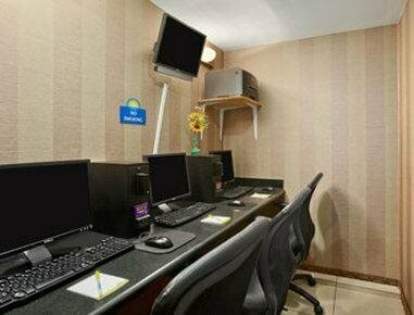 Days Inn Jamaica - JFK Airport, Забронировать Отель Джамейка Куинс
