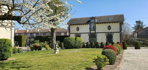 Villa Primerose, Rezervați Vilă Hoteluri în Champagne - Ardenne cu parcare, Parcare