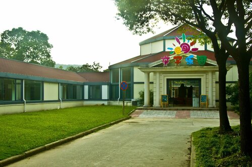 China Garden Hotel, Rezerwuj Hotel Hotele 3* w Sangshubang, 3*
