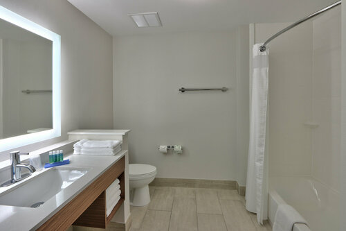 Holiday Inn Express & Suites Houston East - Beltway 8 by IHG, Book Hotel Hoteller i Houston med pool, Swimmingpool