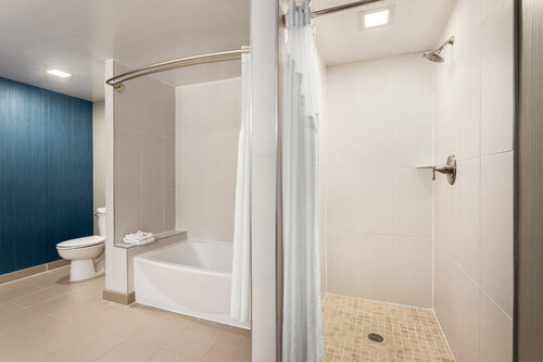Holiday Inn Louisville East - Hurstbourne by IHG, Забронировать Отель Луисвилл Louisville Metropolitan Area