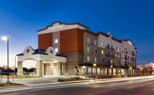 Courtyard by Marriott Fort Worth Historic Stockyards, Забронировать Отель Stockyards Форт-Уэрт