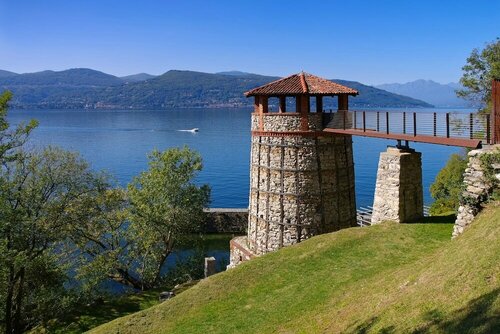 Riva del Caolino, Забронировать Дом для отпуска Отели Испра с парковкой, Парковка