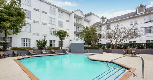 DoubleTree by Hilton Raleigh Durham Airport at Research Triangle Park, Забронировать Отель Дарем Raleigh-Durham Metropolitan Area