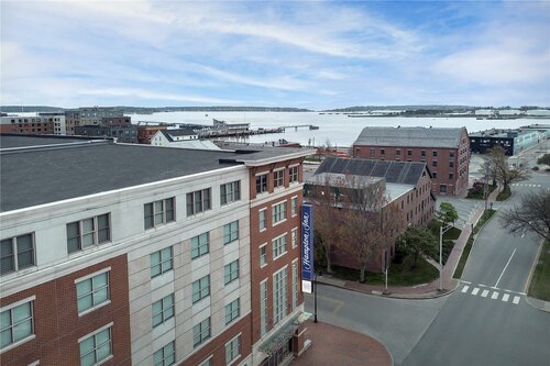 Hampton Inn Portland Downtown Waterfront, Забронировать Отель Отели Портленда с завтраком, Завтраки