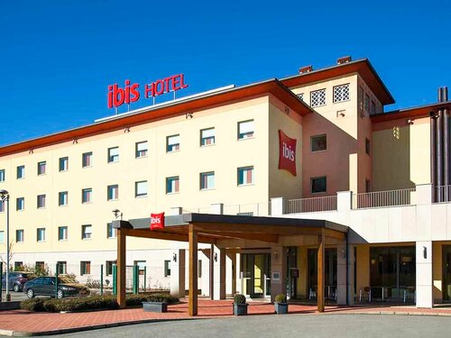Ibis Como, Rezervați Hotel Grandate Lombardia